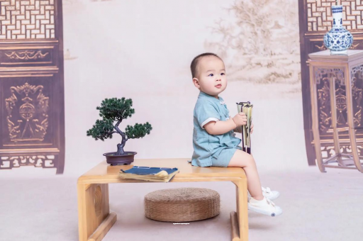 栖霞宝宝几个月翻身才正常